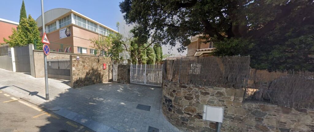 Preocupació a La Bonanova per un centre de MENAs al costat d'una escola