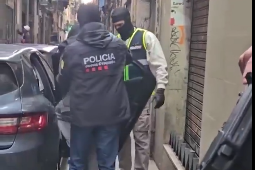 Terroristas paquistaníes querían decapitar blasfemos en Barcelona