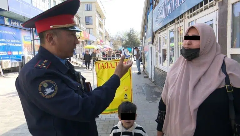 imagen niqab kirzistán Kirguizistán realiza redadas policiales para hacer cumplir la prohibición del niqab