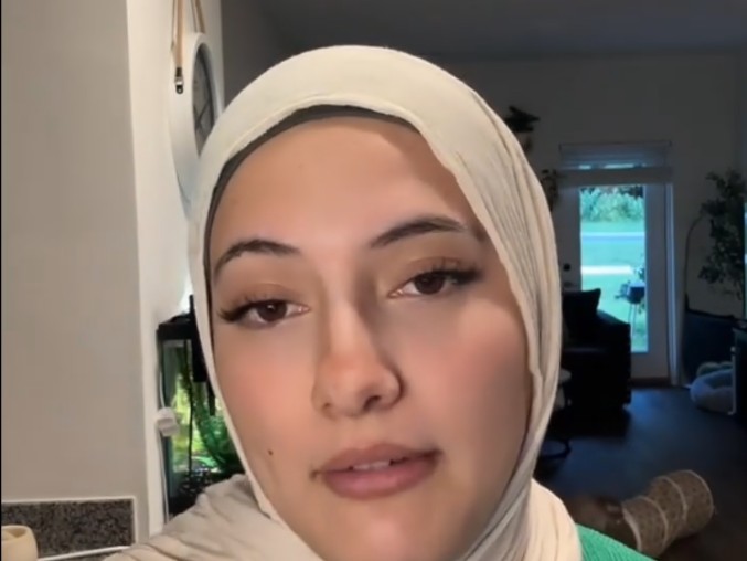Latina conversa en el islam explica cómo disfruta de la poligamia en Estados Unidos