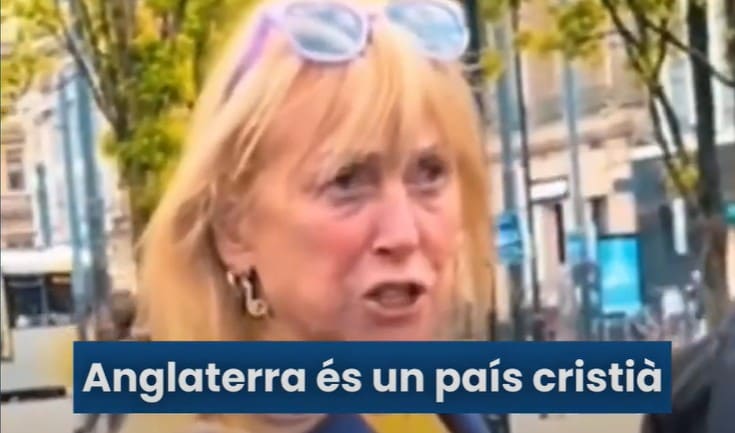 Dona del Regne Unit es queixa de la recitació de l'Alcorà per altaveus…i acaba malament