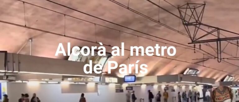 Hacen sonar la sura 2 del Corán en el metro de París