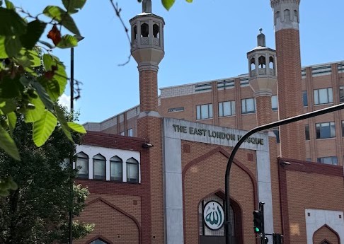 El alcalde musulmán de Tower Hamlets (Londres) defiende una carrera que prohíbe la participación de mujeres