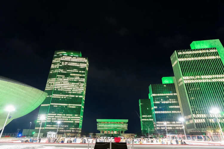 Nueva York ilumina de verde el One World Trade Center en homenaje al islam