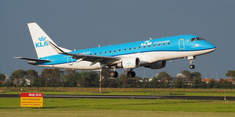 Percepcions de Catalunya 1 Últims Vídeos Més Vídeos Un Allahu Akbar al WiFi d'un avió a Málaga retarda tres hores i mitja un vol de KLM