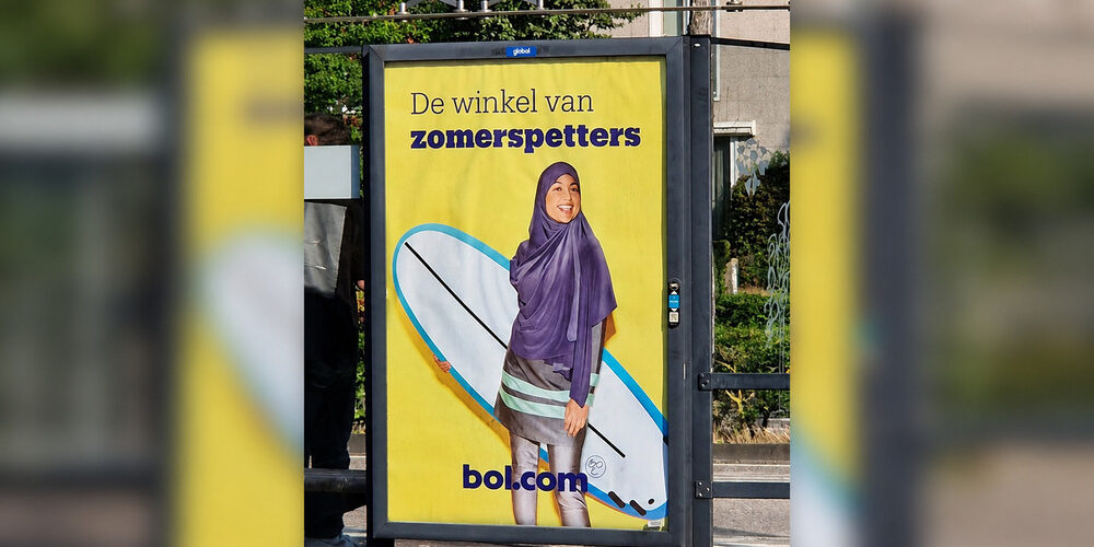Percepcions de Catalunya 1 Últims Vídeos Més Vídeos Un gran comerç de Bèlgica obre la campanya d’estiu amb una dona en burkini