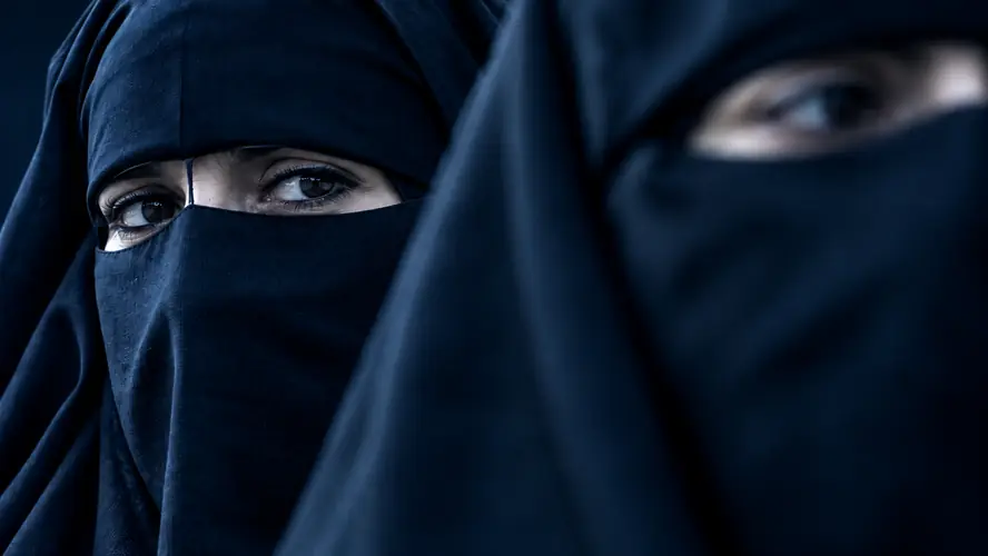 Percepcions de Russia 1 L'islam a Rússia Ni la Txetxènia islamitzada de Kadírov vol dones amb la cara tapada amb el niqab