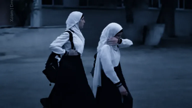 L'Azerbaidjan fa fora de classe les alumnes que porten el hijab